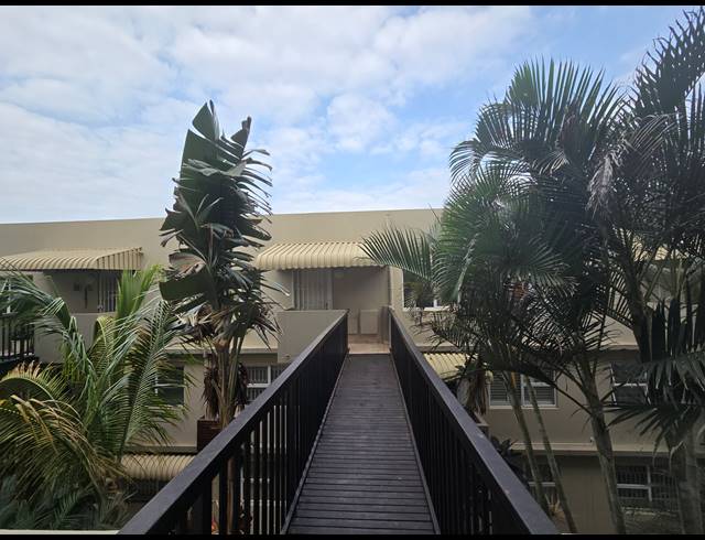 2 BEDROOM APARTMENT FOR SALE IN WESTBROOK